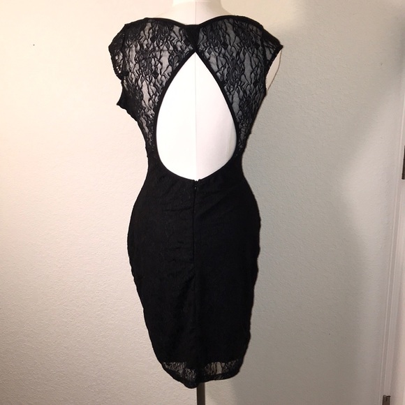 SOLD-Black lace dress - Picture 3 of 7